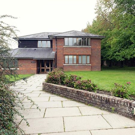 Ashridge House Hotel Berkhamsted Exterior photo